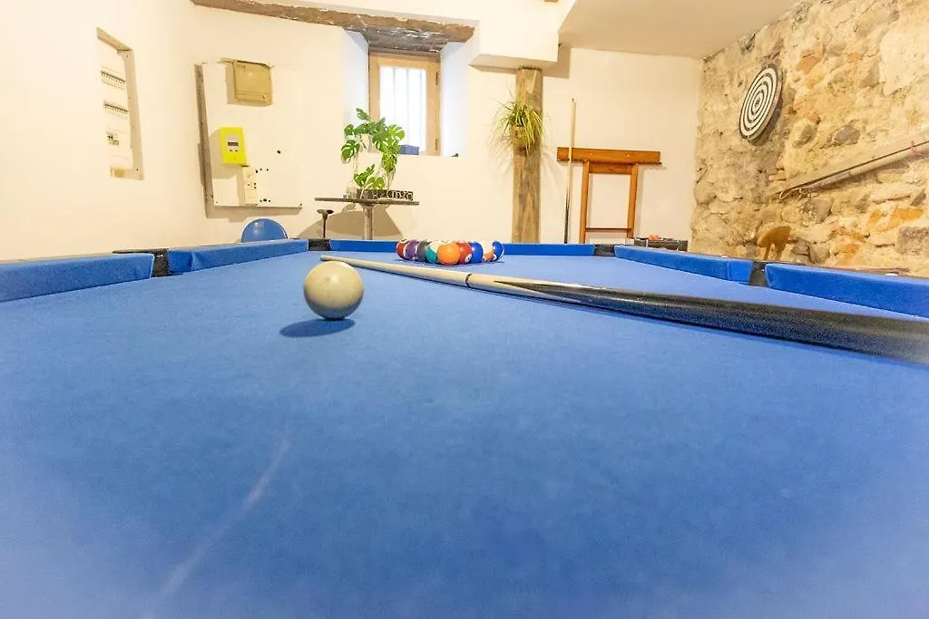 Apartment Au Pied Du Chateau, Gite Le Grand Fux Foix France